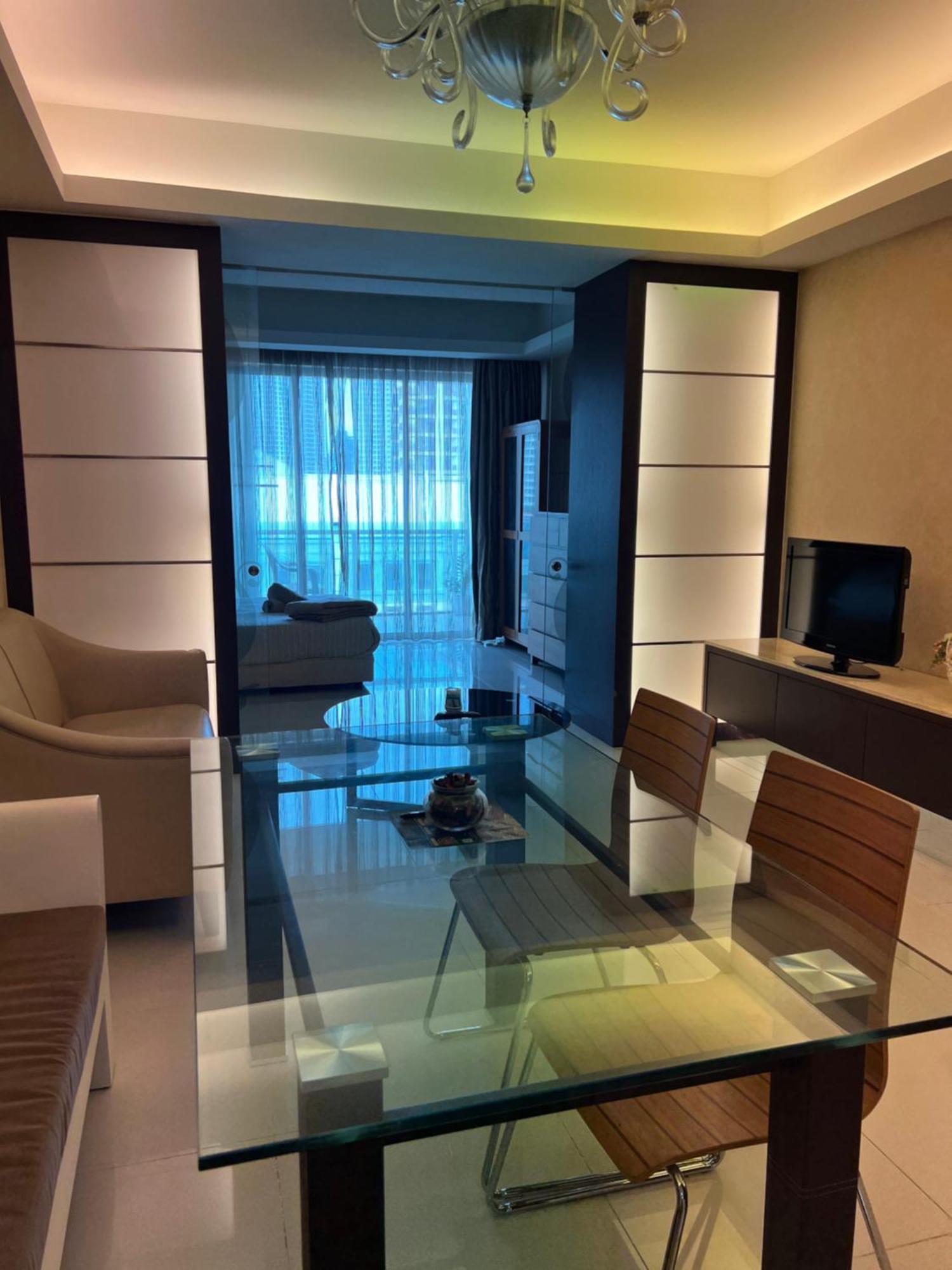 Julie Plaza Damas & Residences *